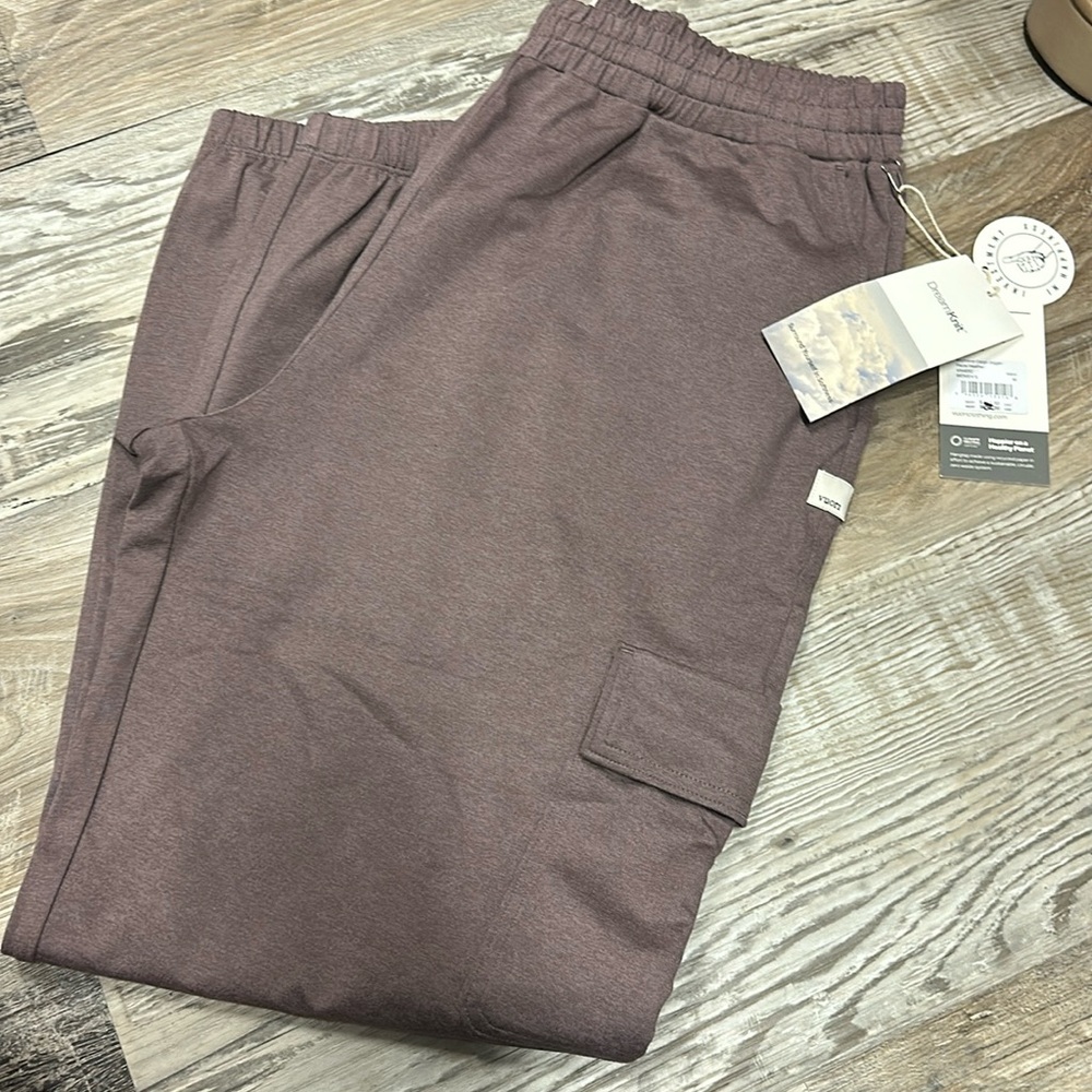Vuori cargo joggers size Medium.